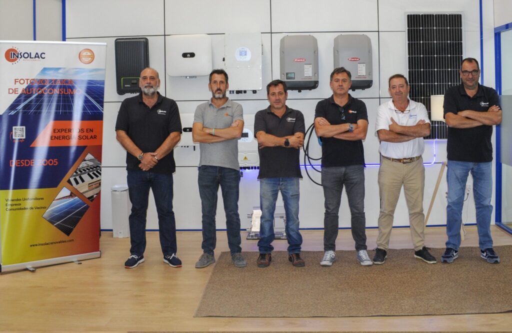 Hombres Insolac Renovables